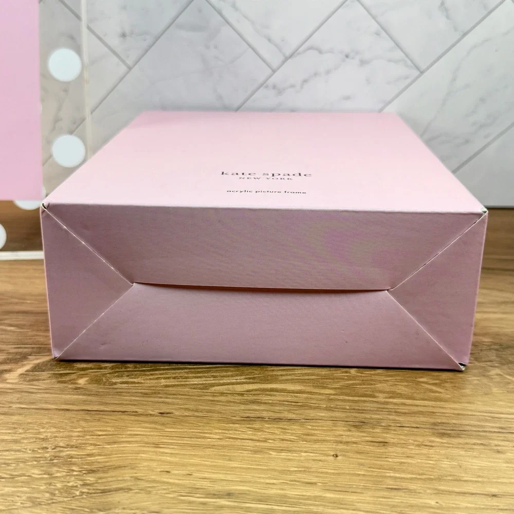 Kate Spade New York White Dot Clear Acrylic Magnetic Picture Frame 5x7 4x6 Boxed